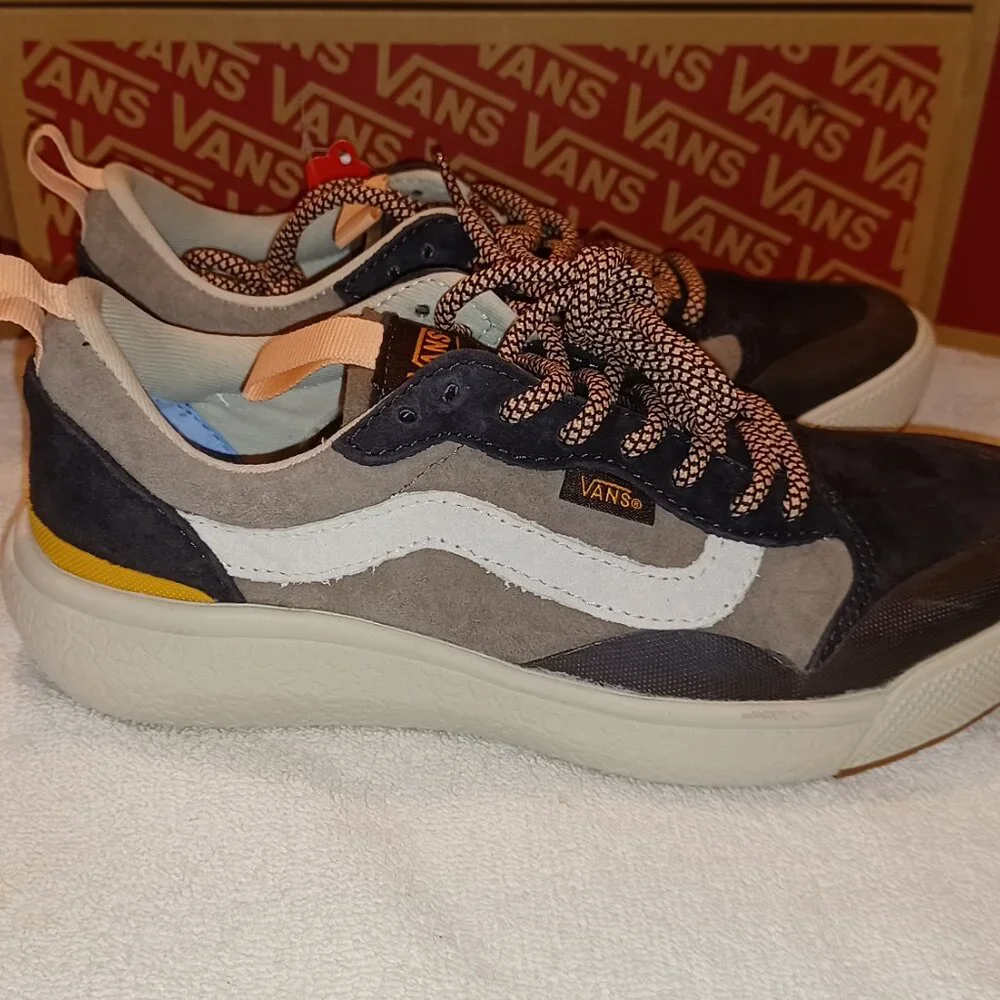 Vans Men's 3.5/Women's 5 Ultrarange Brown/Multi VN0A4UWMBF0